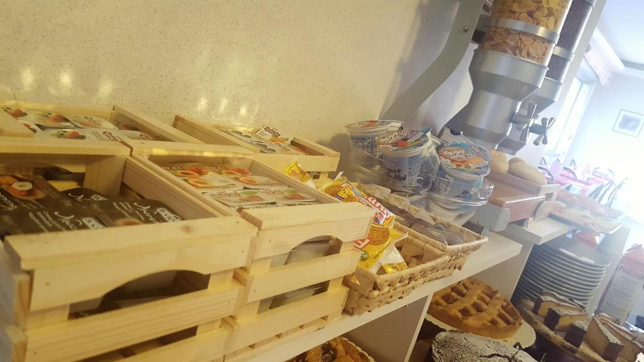 Albergo Sabrina Rimini Buitenkant foto